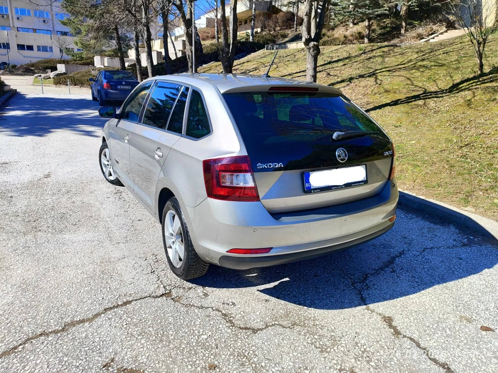 Skoda Rapid Space back, снимка 2 - Автомобили и джипове - 53708560
