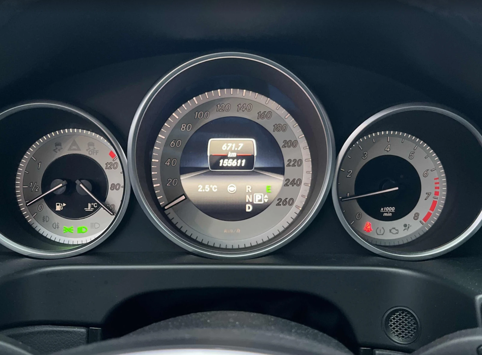 Mercedes-Benz E 400 ����* �������* ������* Blind Spot* CARFAX* ����� | Mobile.bg � ����������� 8