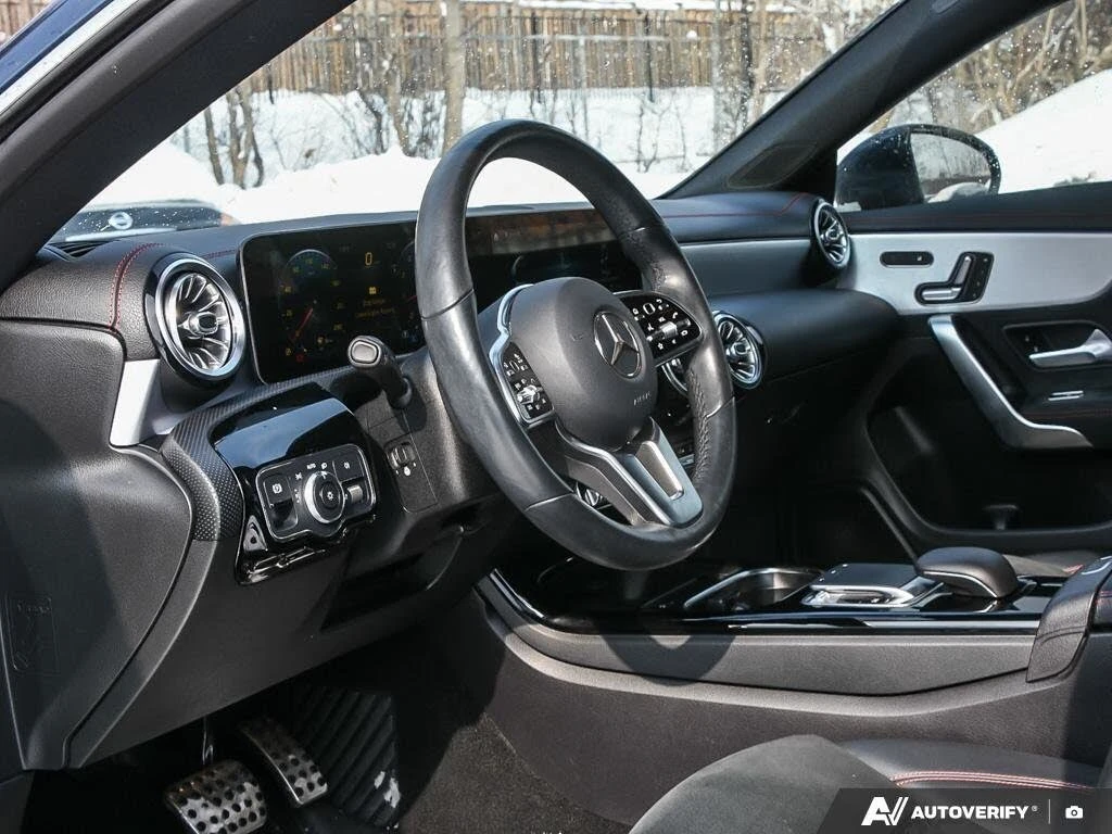 Mercedes-Benz CLA 250 4MATIC* АвтоКредит* (ЦЕНА ДО БГ), снимка 8 - Автомобили и джипове - 54056583