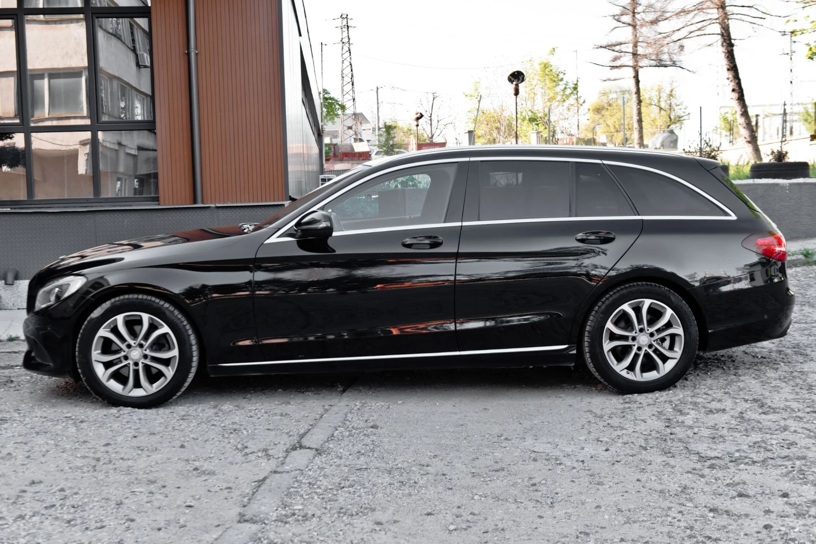 Mercedes-Benz C 200 C220-200D, снимка 4 - Автомобили и джипове - 54372363