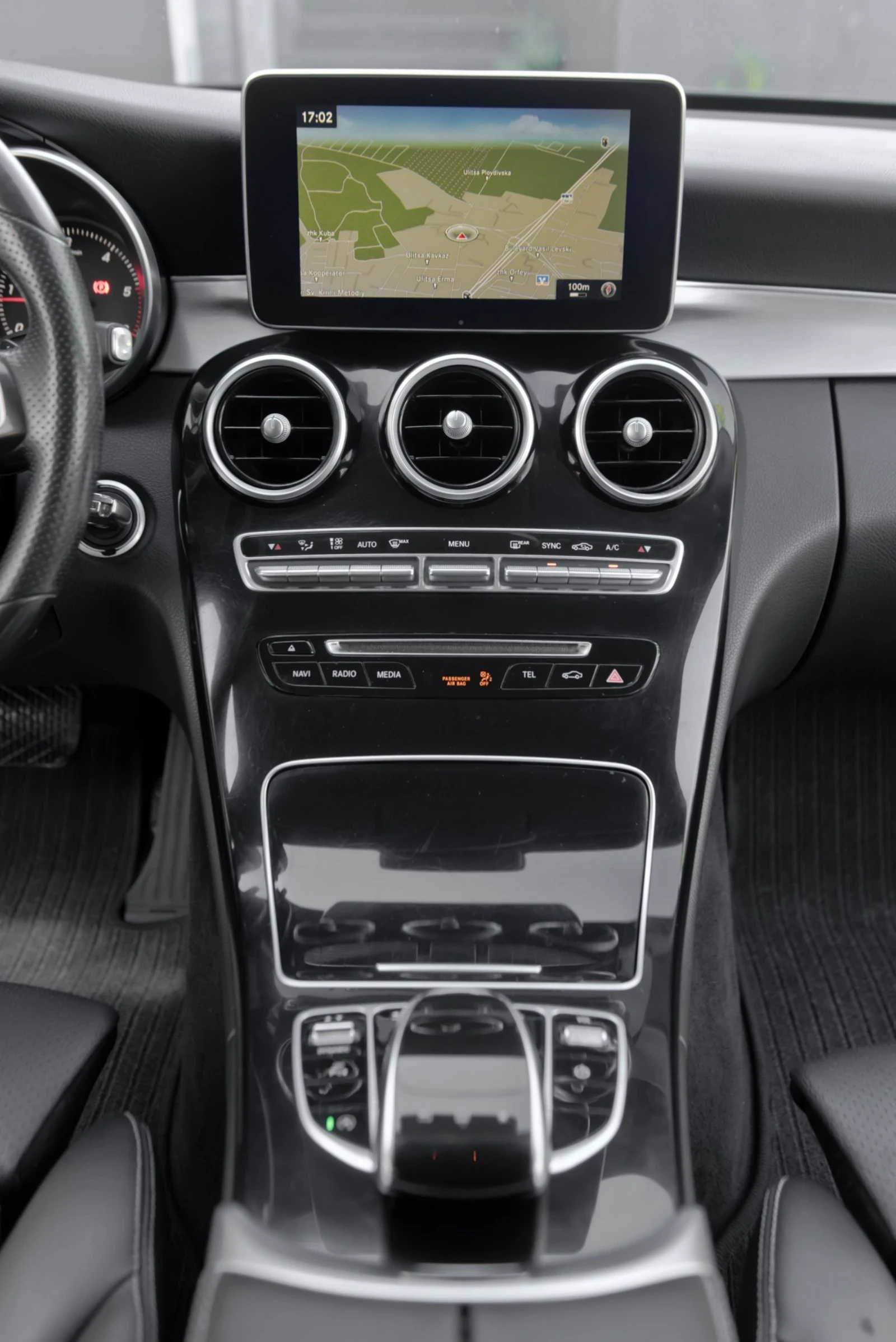 Mercedes-Benz C 200 C220-200D, снимка 7 - Автомобили и джипове - 54372363