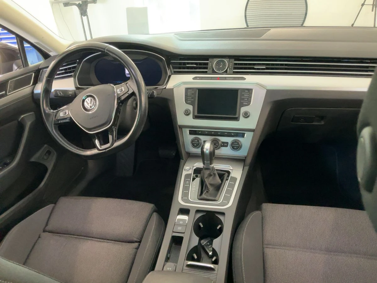 VW Passat 2.0 TDI-150hp-DSG-Virtual-Led, снимка 10 - Автомобили и джипове - 54402760