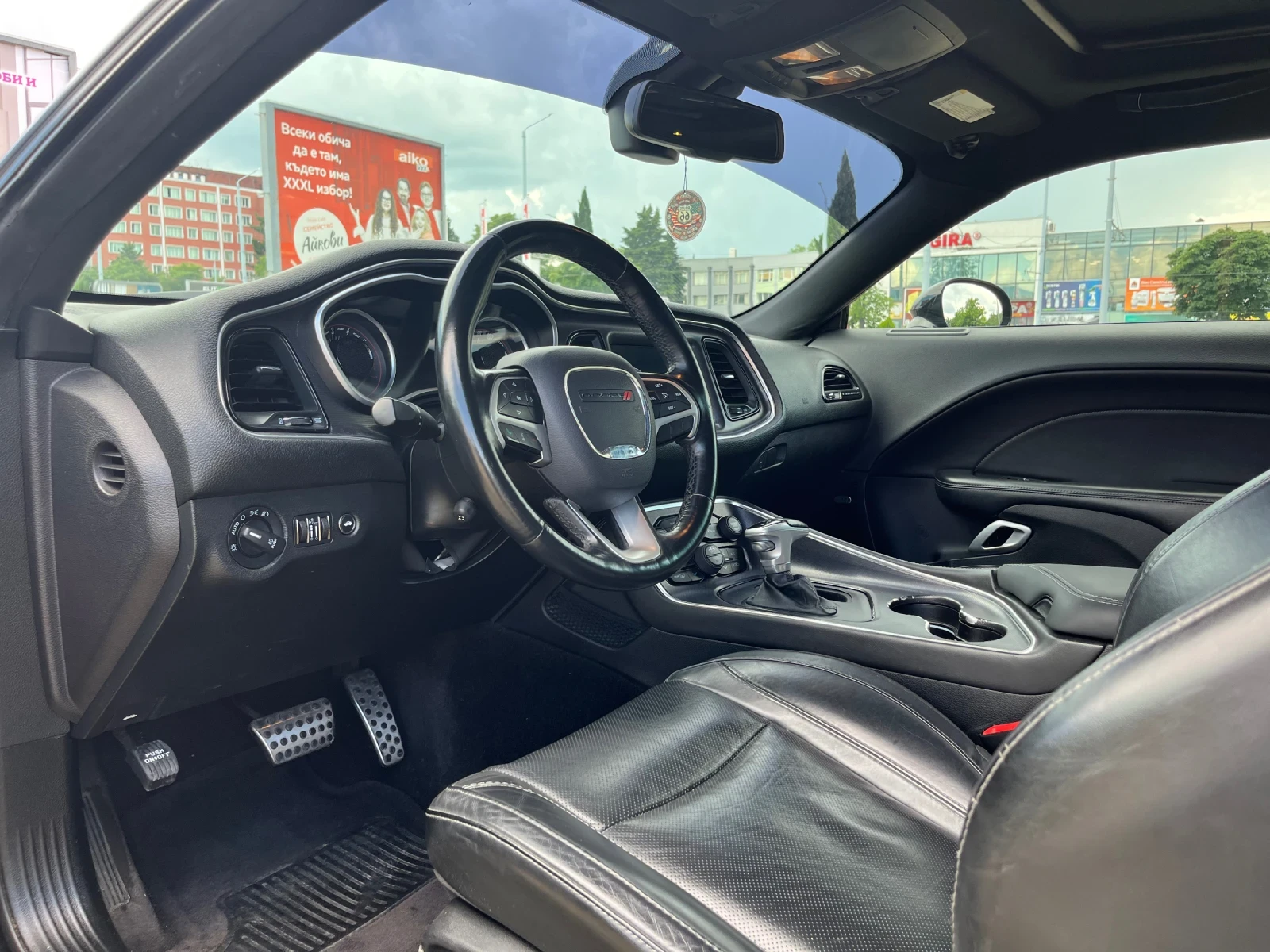 Dodge Challenger R/T 5.7 HEMI, снимка 11 - Автомобили и джипове - 54811161