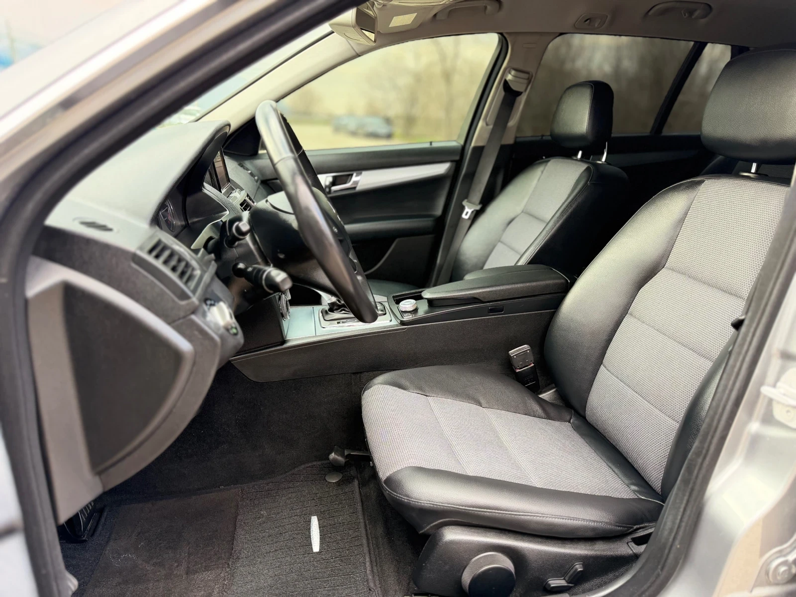 Mercedes-Benz C 220 2.2DCI~170�.�~XENON~NAVI | Mobile.bg � ����������� 14
