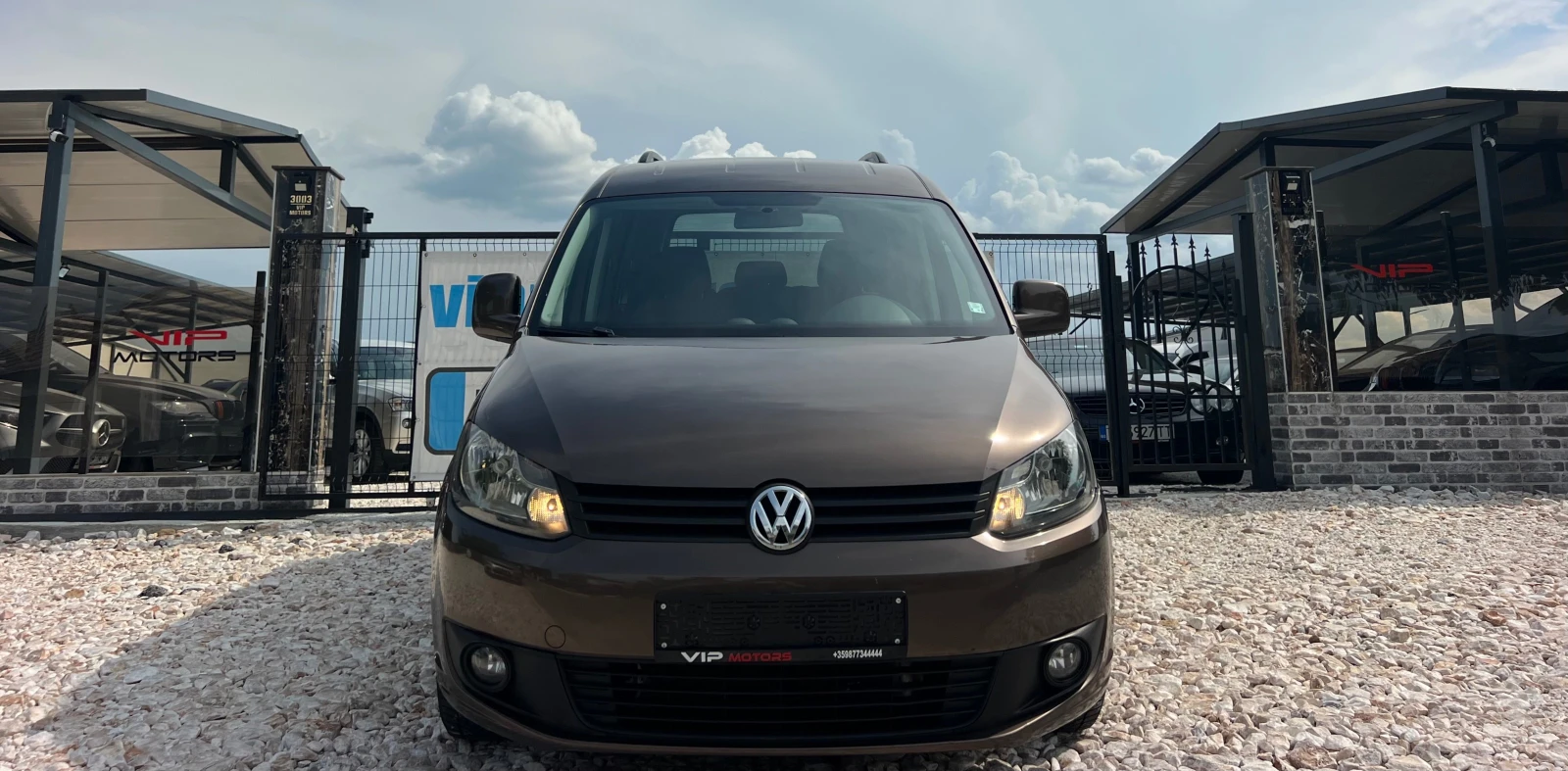VW Caddy 1.6TDI KLIMATRONIK/UNIKAT, снимка 2 - Автомобили и джипове - 55075353
