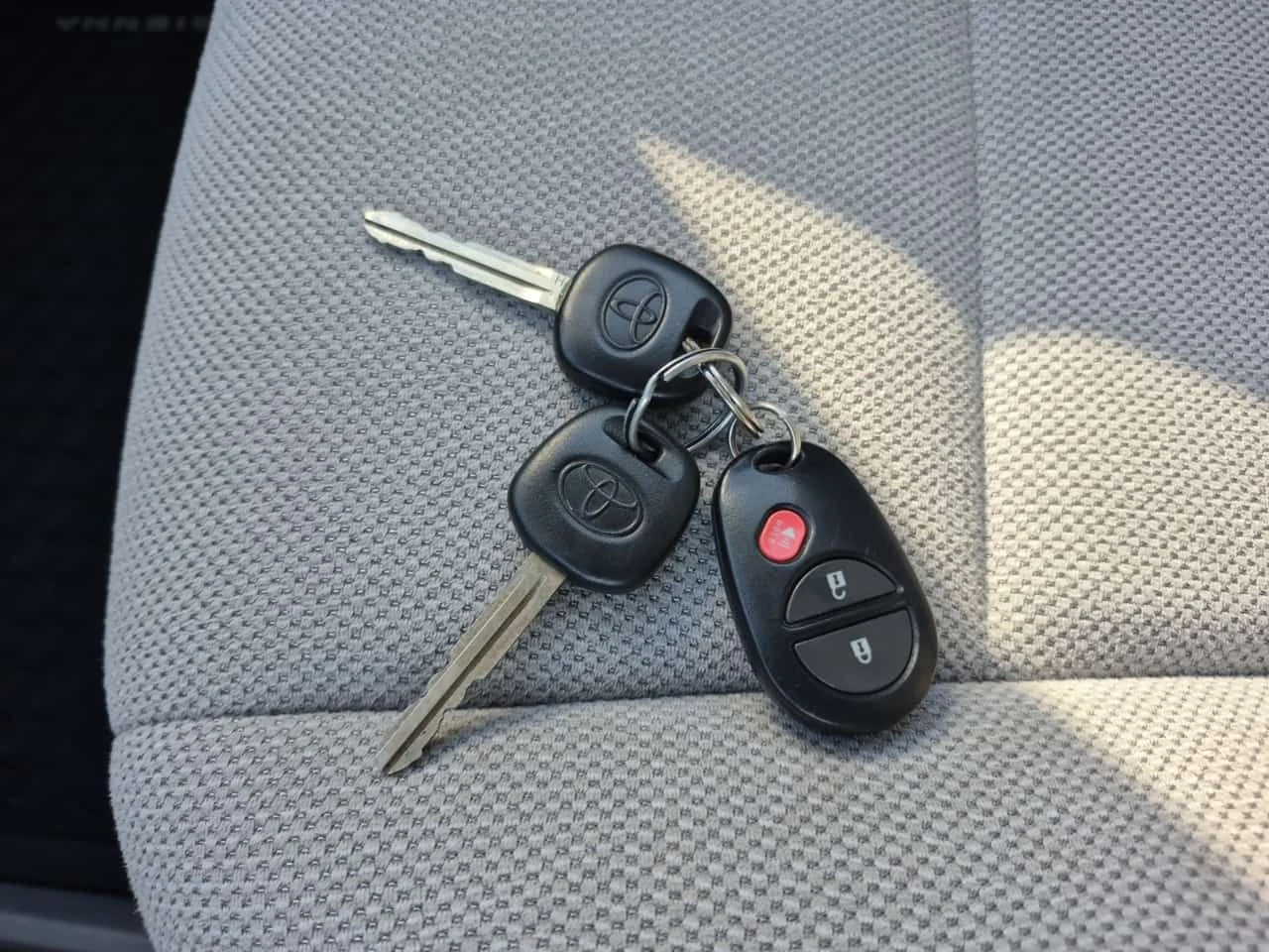 Toyota Sienna * 7 Passenger FWD * АВТОКРЕДИТ* , снимка 13 - Автомобили и джипове - 55093240