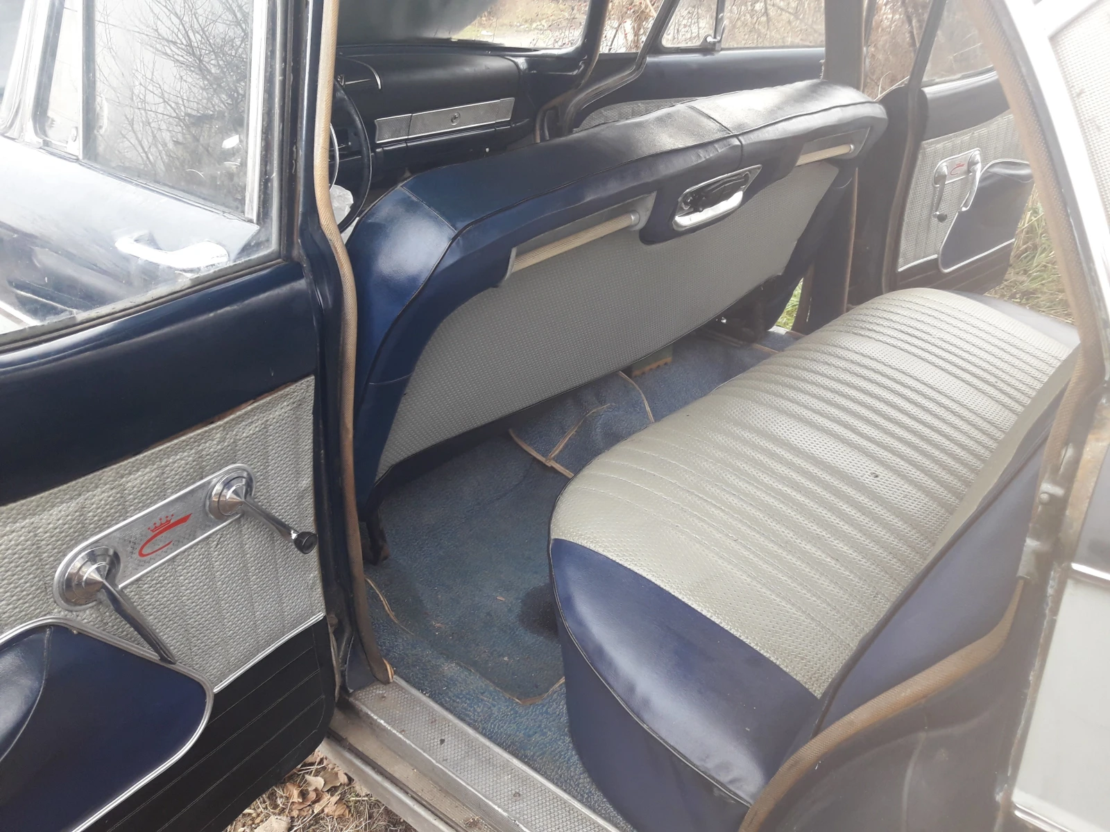 Simca Shambord Vedette v 8, снимка 8 - Автомобили и джипове - 55093551