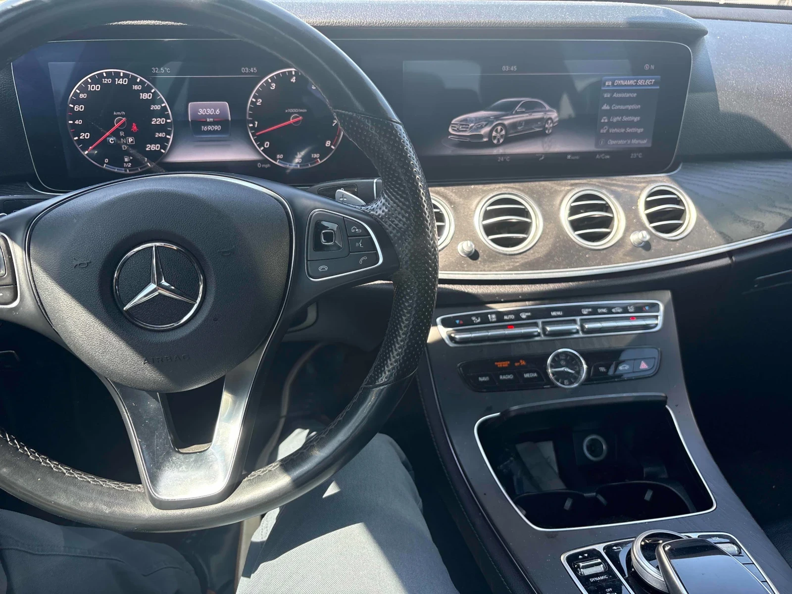 Mercedes-Benz E 400 BURMESTER* HEAD-UP* ПОДГРЕВ* CARFAX , снимка 9 - Автомобили и джипове - 55222052