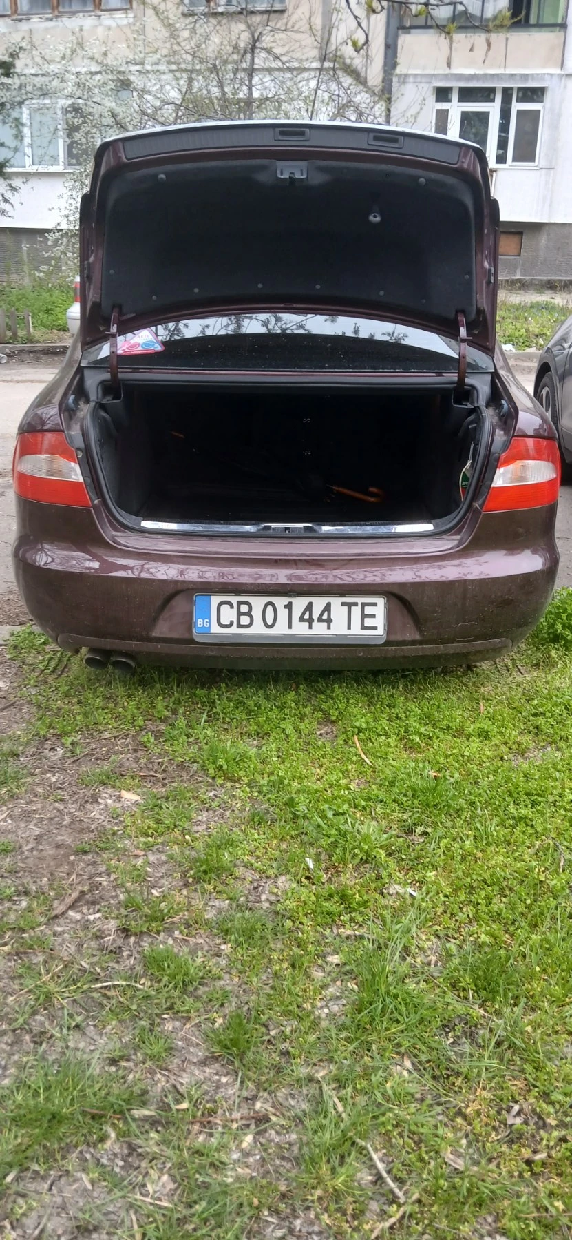 Skoda Superb 2.0 ТDI, снимка 8 - Автомобили и джипове - 55351069