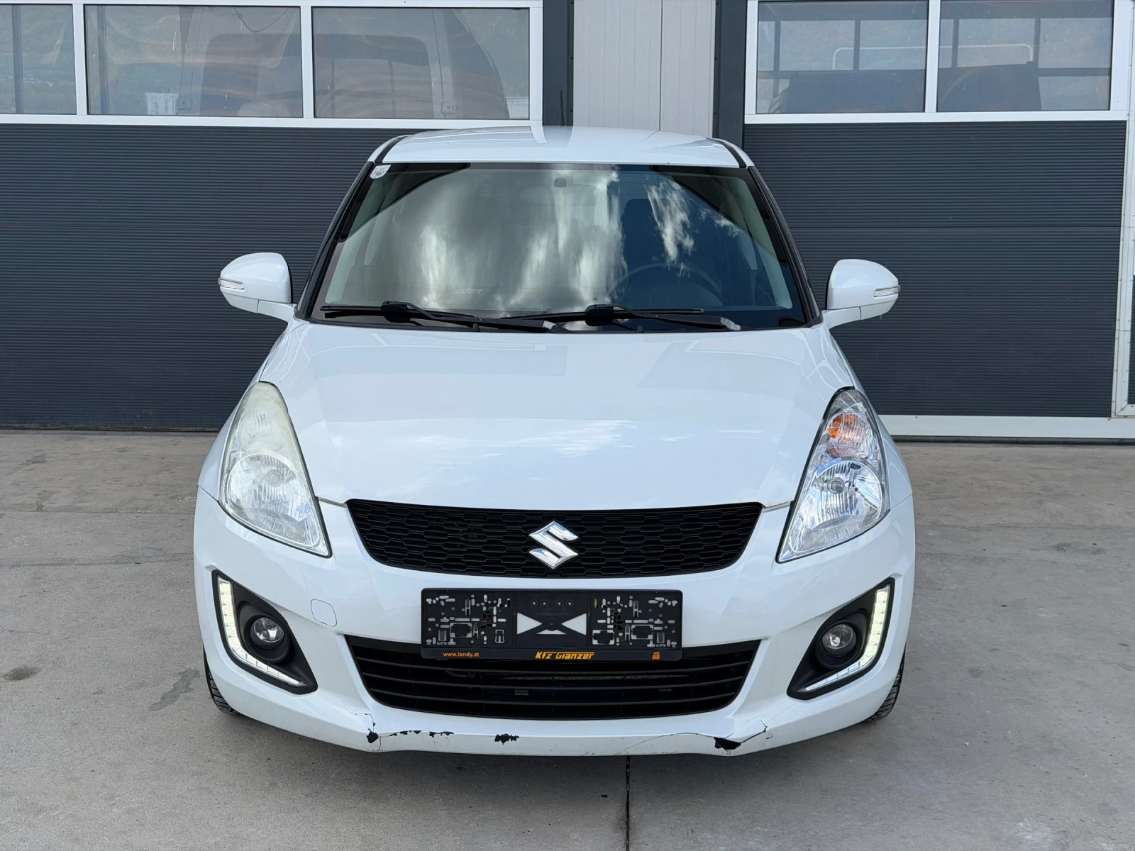 Suzuki Swift, снимка 3 - Автомобили и джипове - 56358096