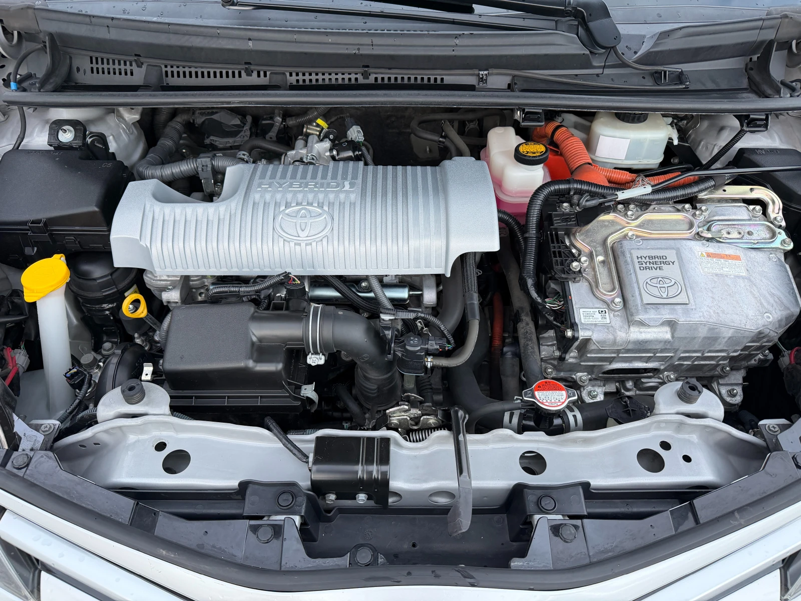 Toyota Yaris Hybrid 169000km | Mobile.bg � ����������� 13