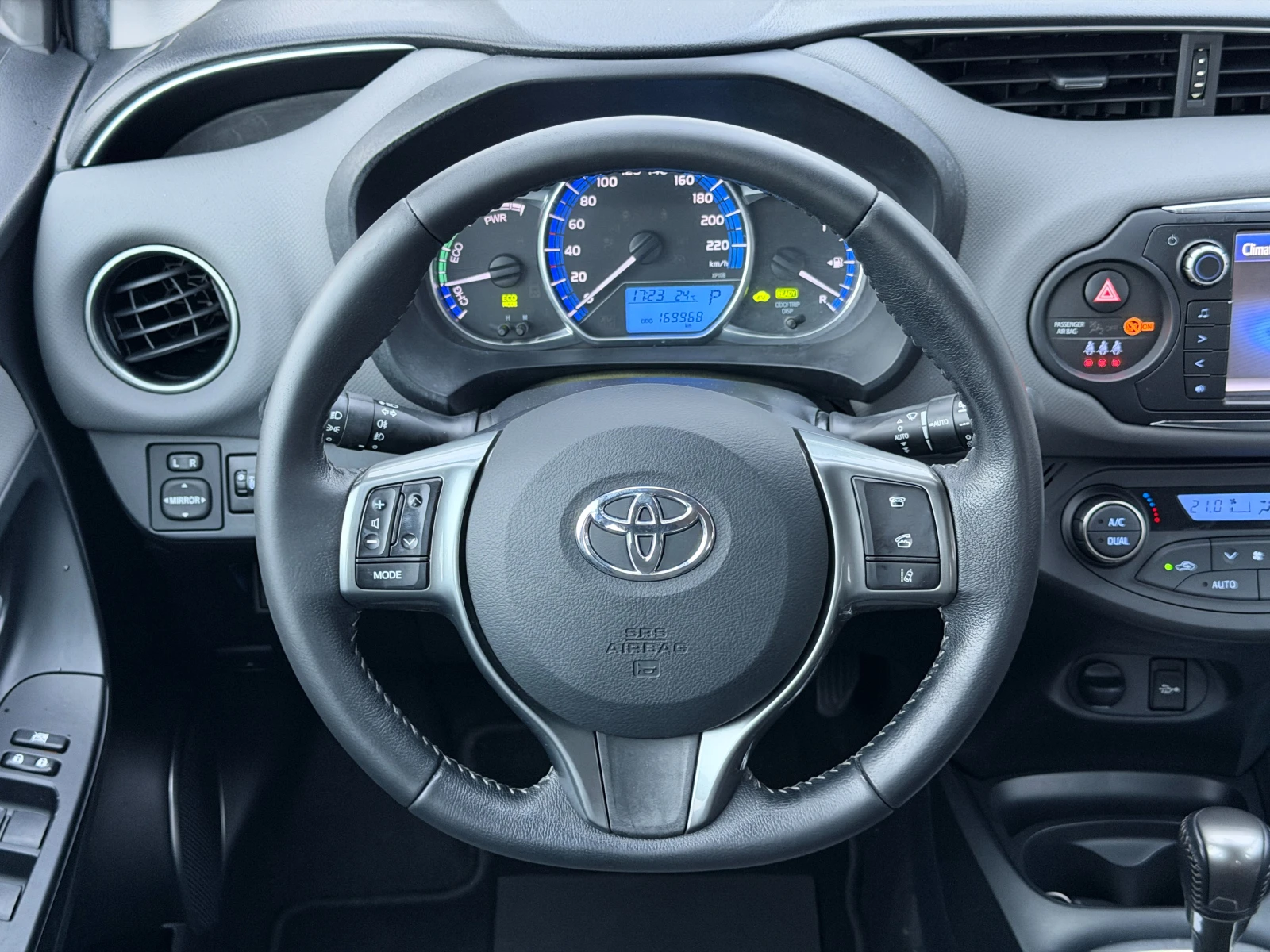 Toyota Yaris Hybrid 169000km | Mobile.bg � ����������� 8