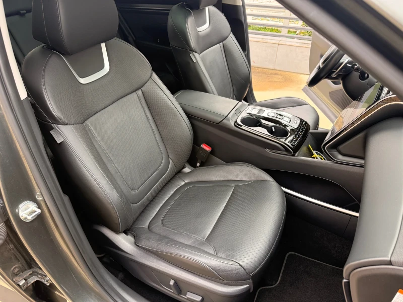 Hyundai Tucson Plug-in-Hybrid 4* 4 КАТО НОВ, снимка 8 - Автомобили и джипове - 53202853