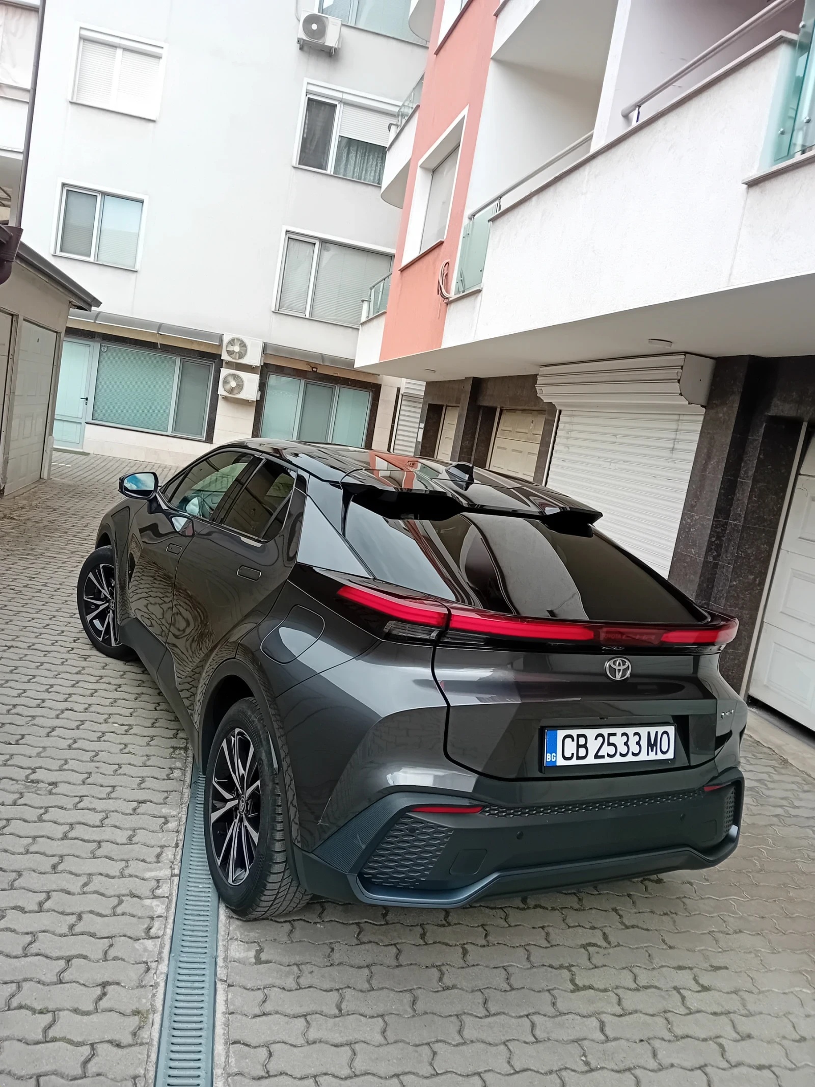 Toyota C-HR  - изображение 4