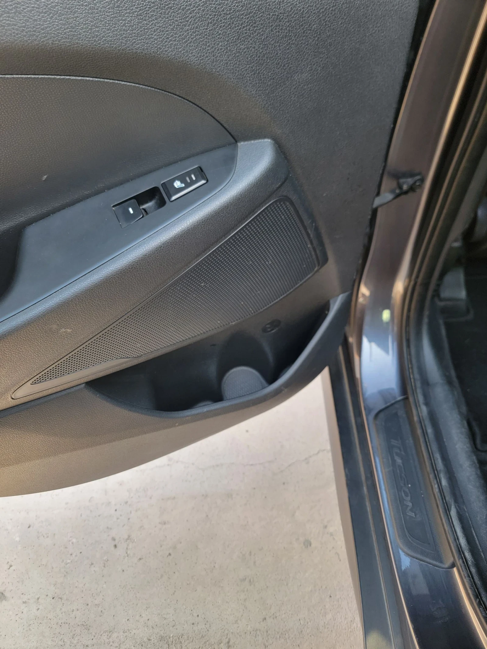 Hyundai Tucson 1.7 CDRI 141K - изображение 9