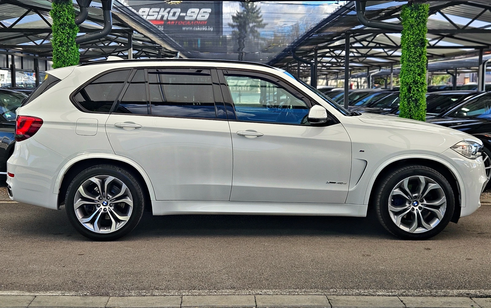 BMW X5 M/4.0XD/ОБСЛУЖЕН/CAMERA/DIGITAL/ПОДГРЕВ/AMBIEN/LIZ - изображение 4