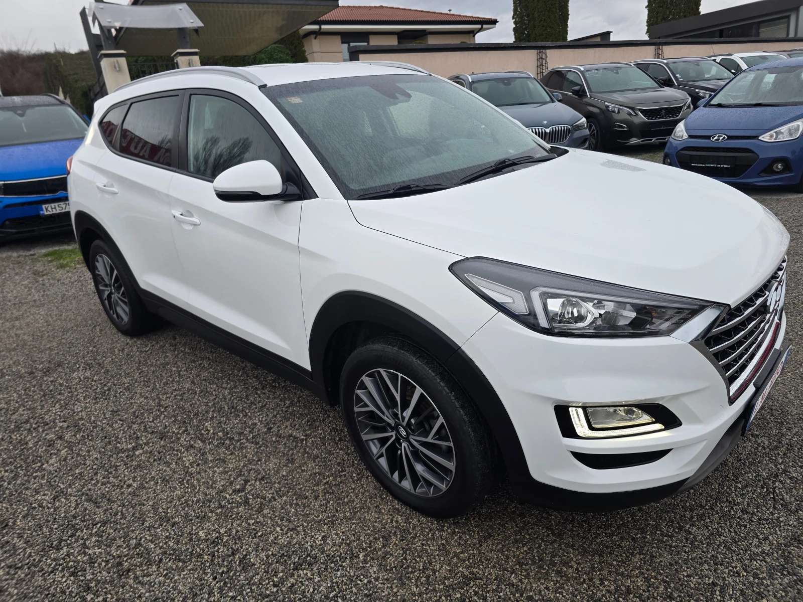 Hyundai Tucson 1.6-CRDI-AVTOMATIC-NAVI-EURO6W - изображение 3