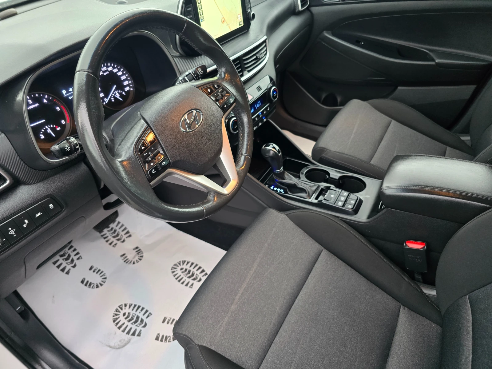 Hyundai Tucson 1.6-CRDI-AVTOMATIC-NAVI-EURO6W - изображение 9