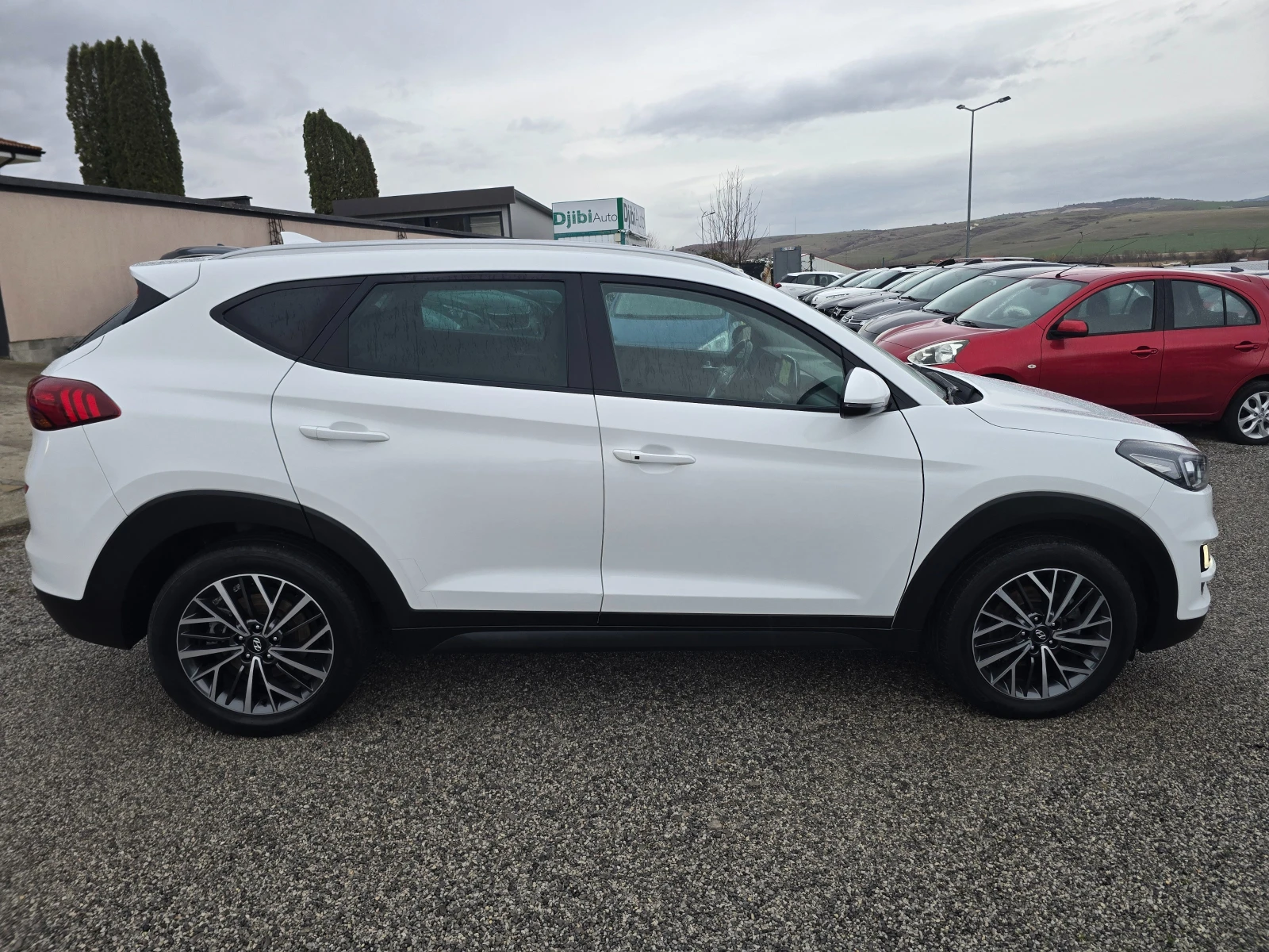 Hyundai Tucson 1.6-CRDI-AVTOMATIC-NAVI-EURO6W - изображение 4