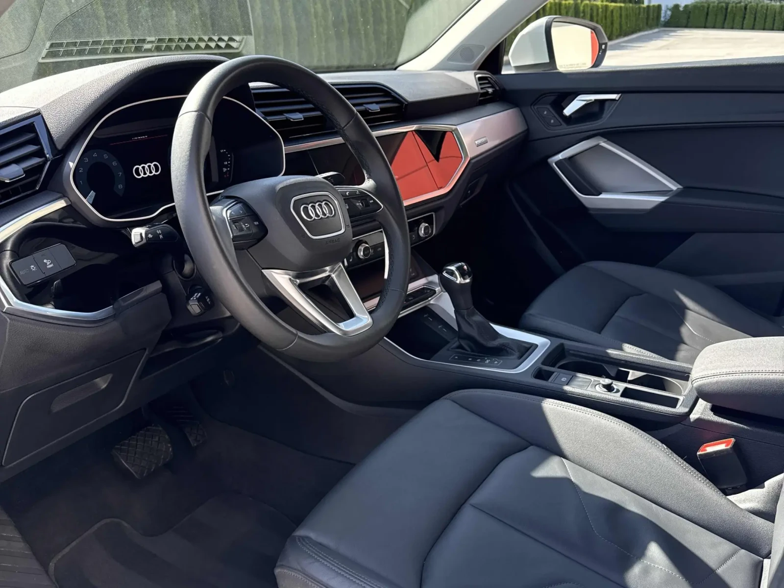 Audi Q3 40 TFSI quattro * CARFAX * АВТО КРЕДИТ * , снимка 9 - Автомобили и джипове - 54796243