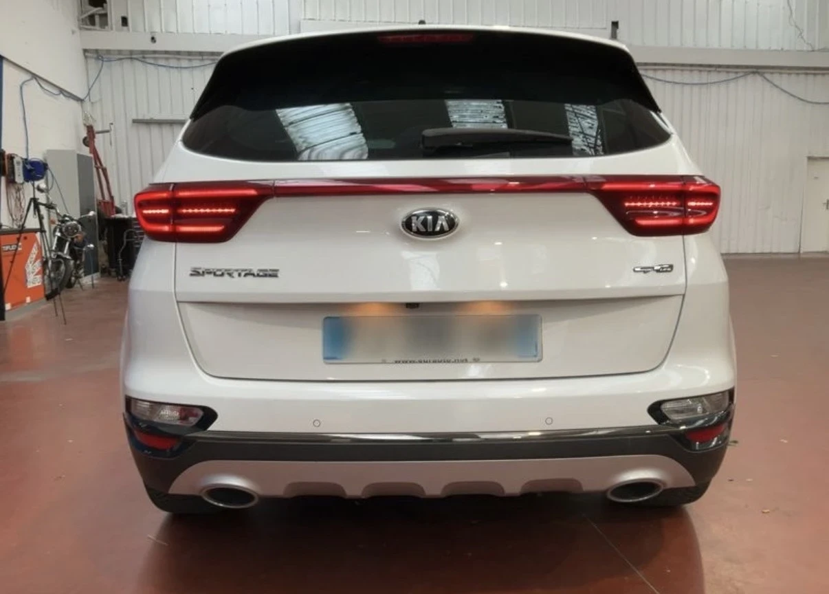 Kia Sportage 1.6CRDi GT-Line* Premium* Panorama* Full Led* , снимка 15 - Автомобили и джипове - 54894938