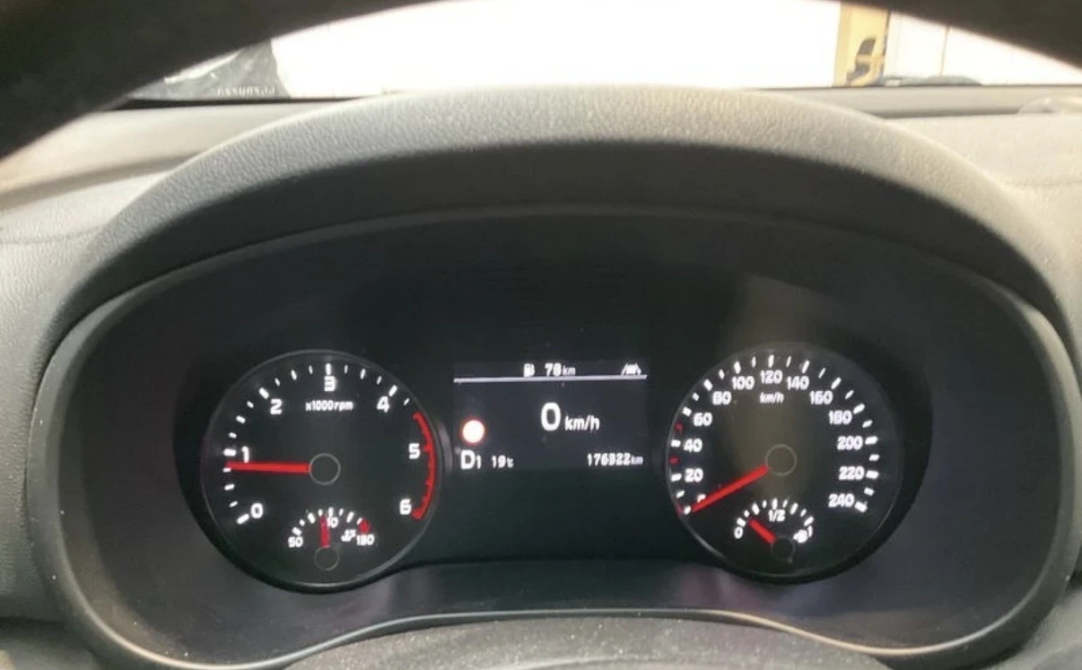 Kia Sportage 1.6CRDi GT-Line* Premium* Panorama* Full Led* , снимка 7 - Автомобили и джипове - 54894938