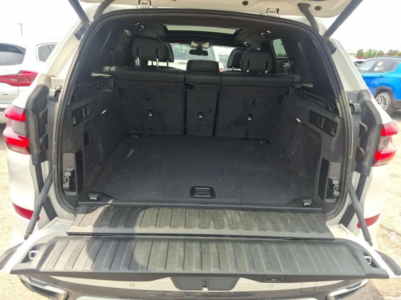 BMW X5 * XDRIVE40I * ЛАЗЕРИ * SWAROVSKI * 2 КЛЮЧА* DIS, снимка 14 - Автомобили и джипове - 55736426