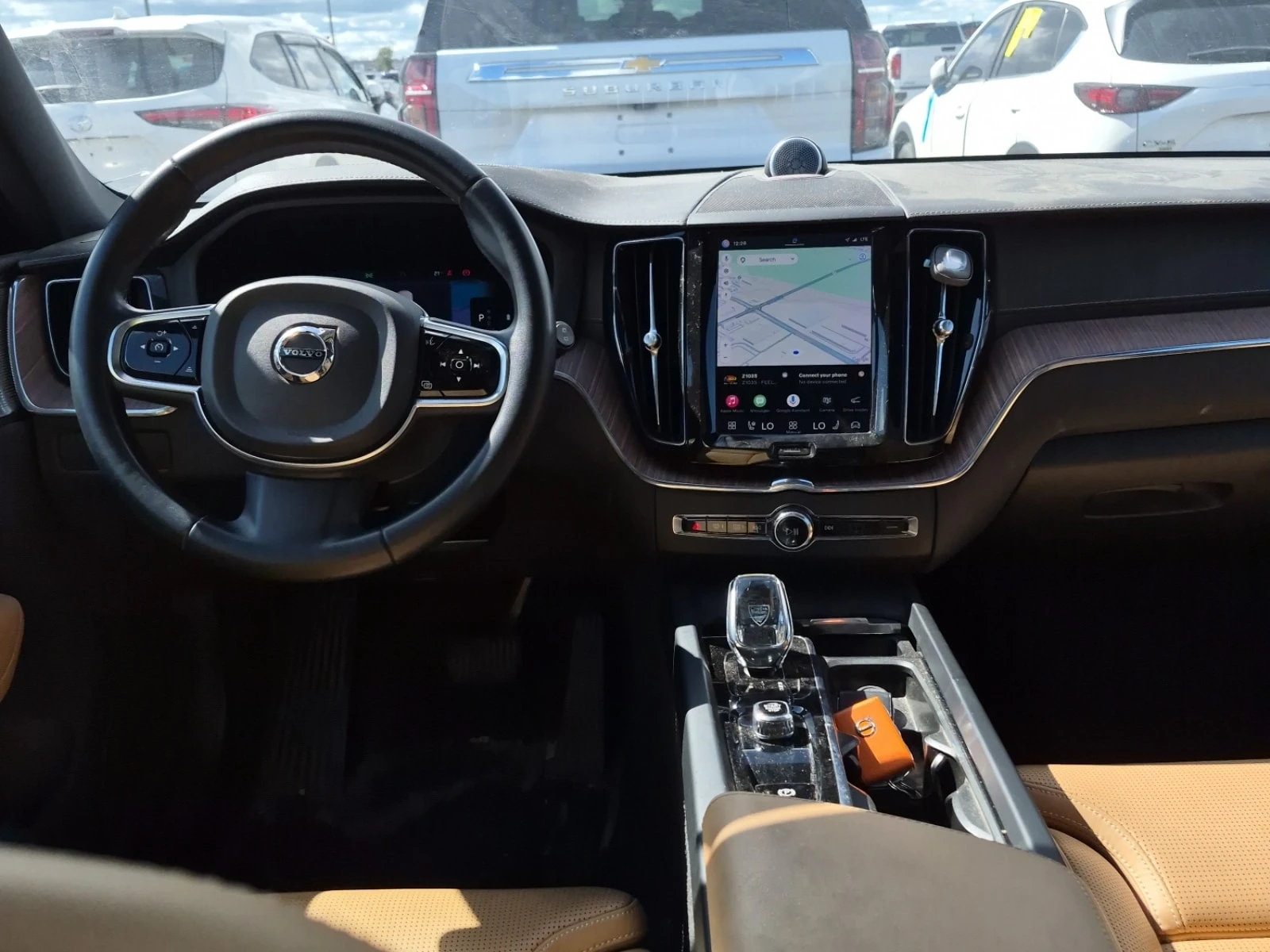 Volvo XC60  ULTIMATE DARK THEME / CARFAX / АВТОКРЕДИТ , снимка 9 - Автомобили и джипове - 56104366