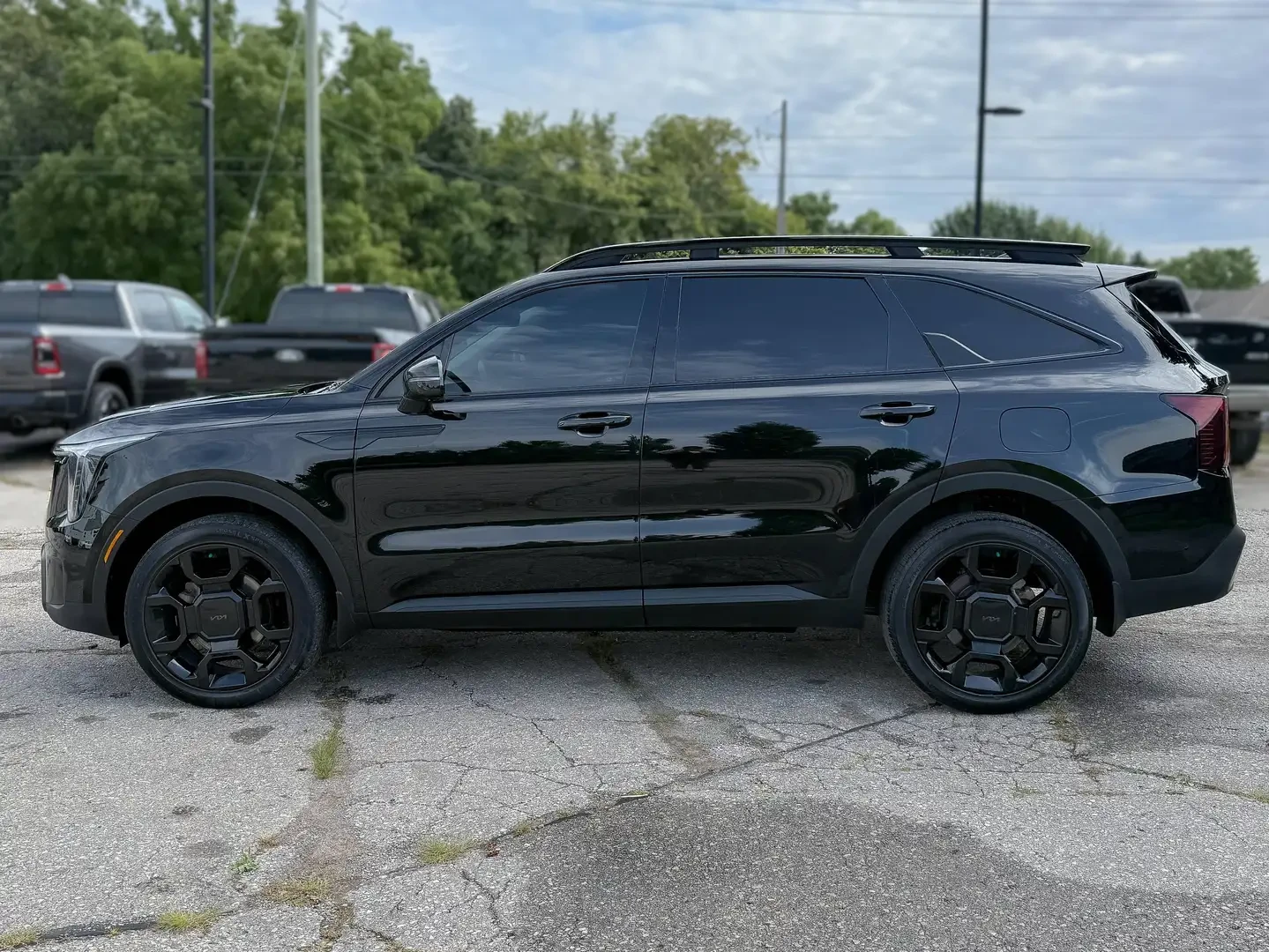 Kia Sorento 2025* X-LINE* PANO* BOSE* BLK OPT* 360* DIS* ОБДУХ, снимка 5 - Автомобили и джипове - 56132259