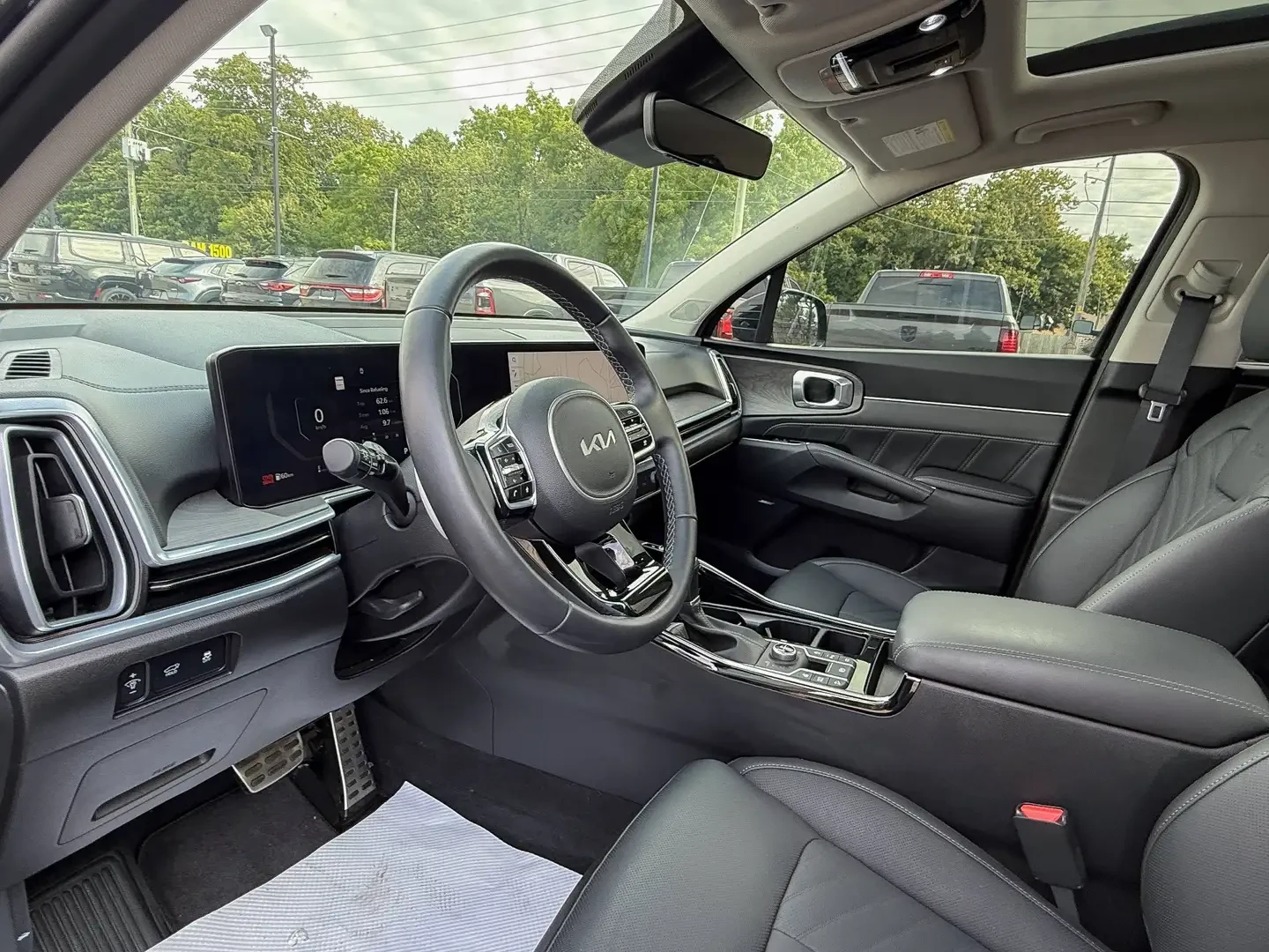 Kia Sorento 2025* X-LINE* PANO* BOSE* BLK OPT* 360* DIS* ОБДУХ, снимка 10 - Автомобили и джипове - 56132259