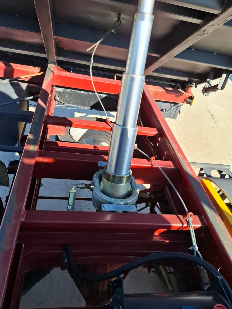 Iveco Daily До3.5т/2.8/Климатик/Maxi/6+ 1м., снимка 12 - Бусове и автобуси - 52521741