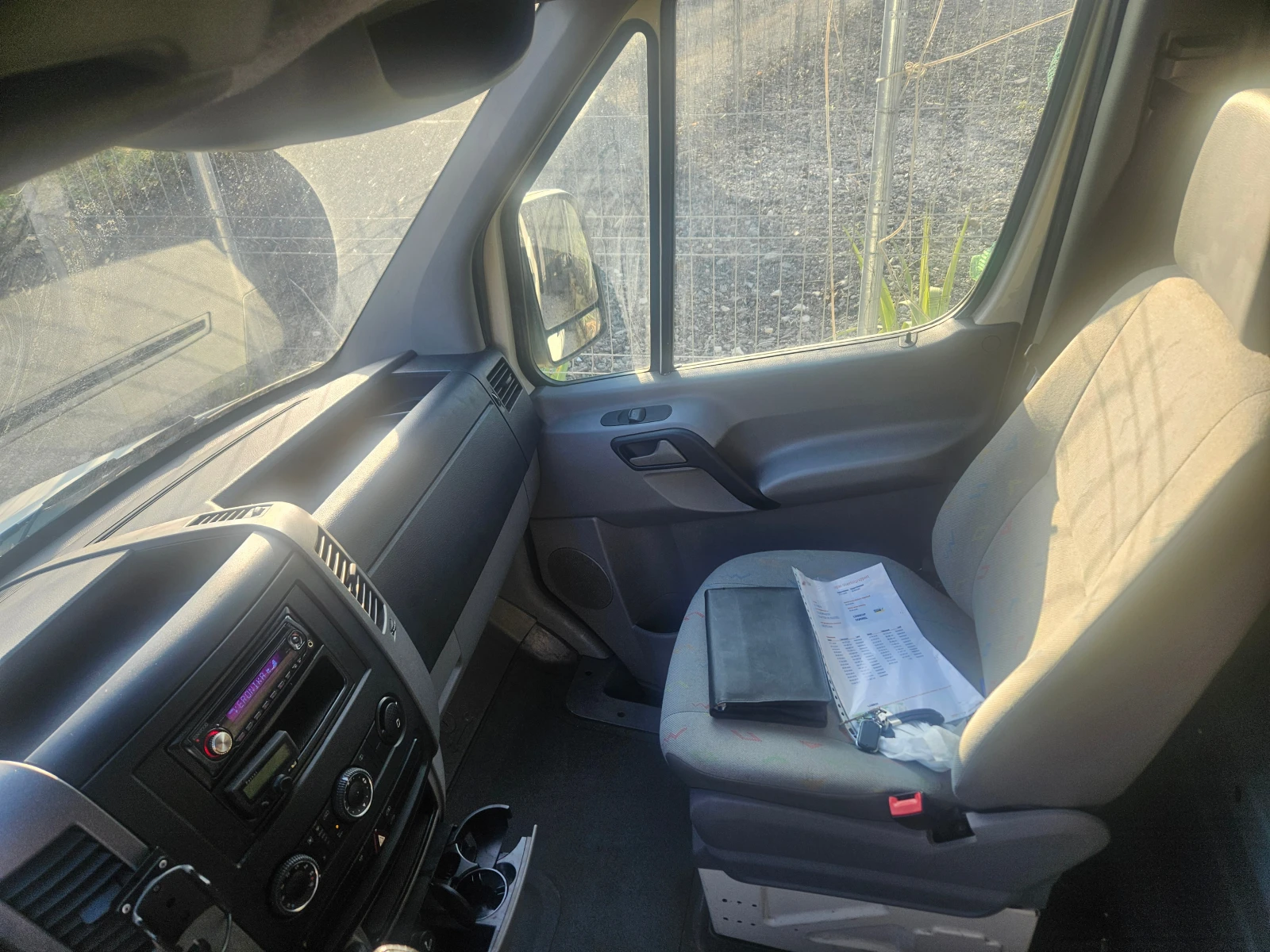 VW Crafter 2.5TDI L2H1 109pk - изображение 9