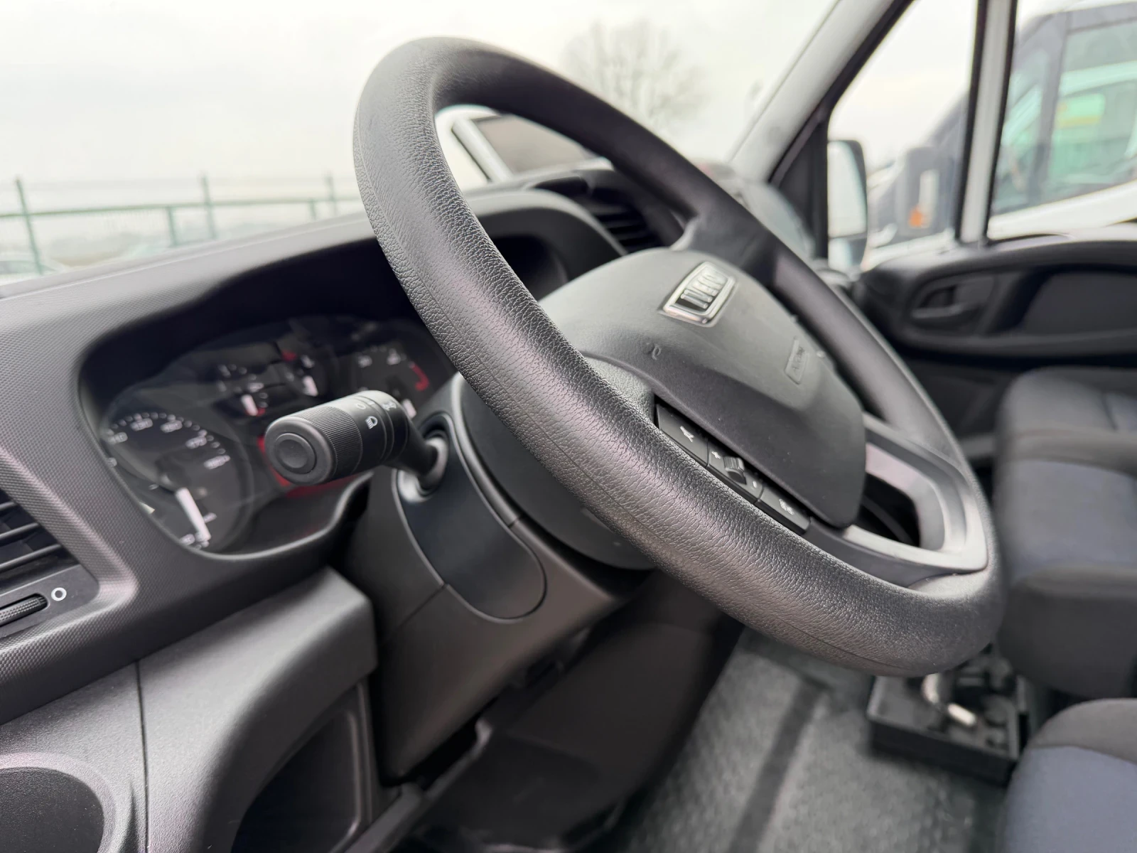 Iveco 35c15, снимка 5 - Бусове и автобуси - 53999194