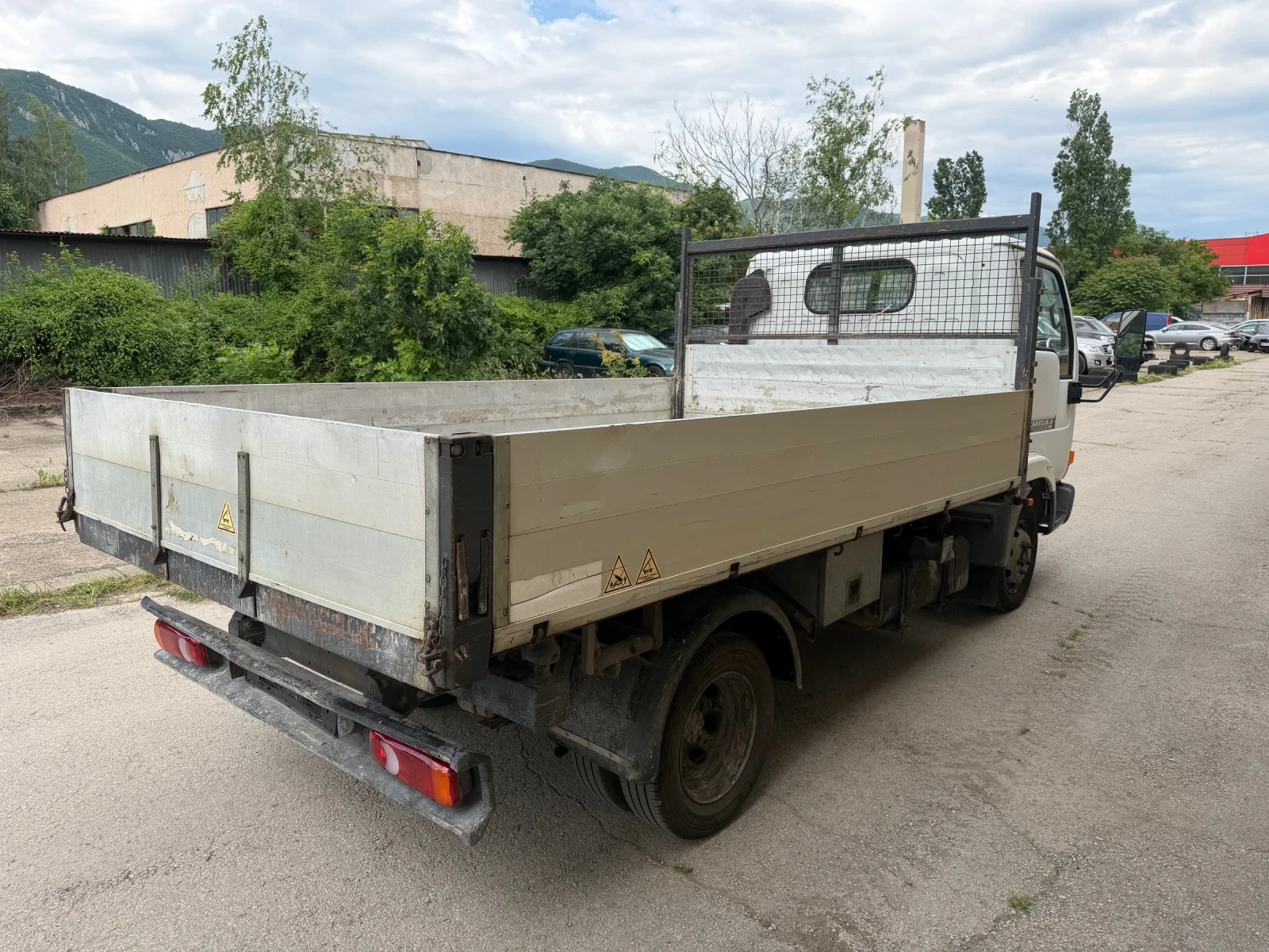 Nissan Capstar Самосвал* ИТАЛИЯ, снимка 10 - Бусове и автобуси - 54728055