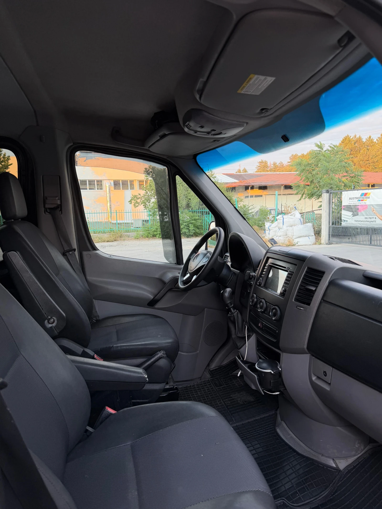 Mercedes-Benz Sprinter 315 ОМ646, снимка 9 - Бусове и автобуси - 55242930