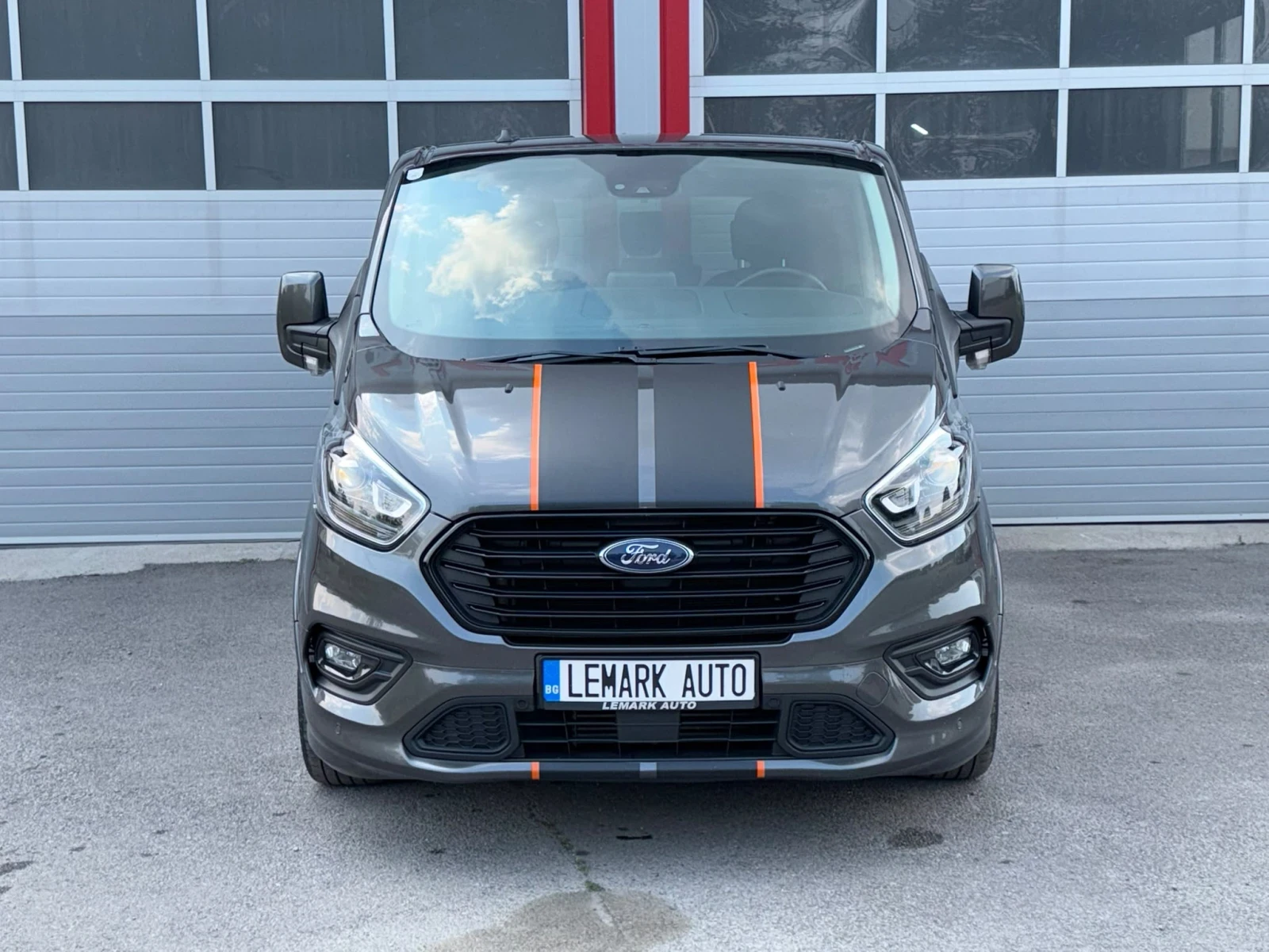 Ford Tourneo 2.0D CUSTOM SPORT ST-LINE AUTOMATIK NAVI KAMERA 