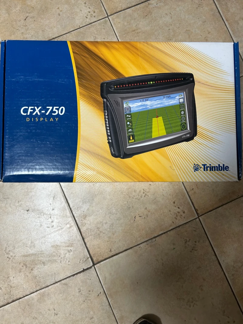 Друг вид Български Навигация Trimble CFX 750 + антена+ чисто нов кабе