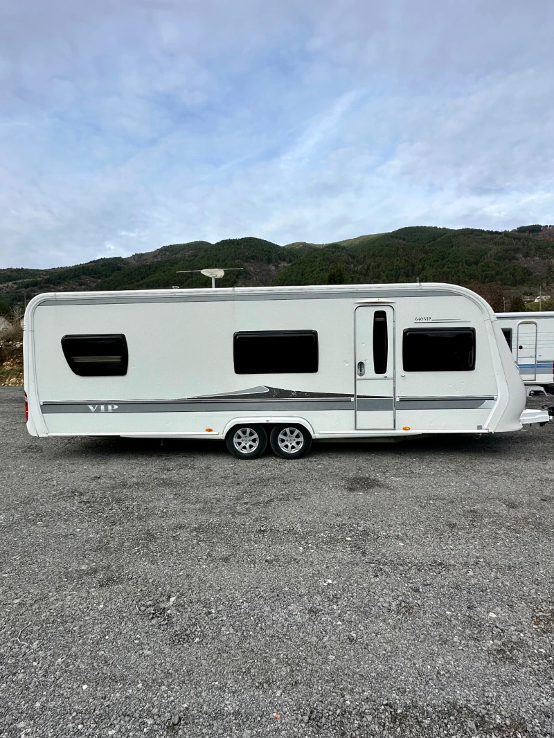 Каравана Hobby VIP 2013  / НОВ ВНОС / РЕГИСТРИРАНА / TOП, снимка 3 - Каравани и кемпери - 52753305