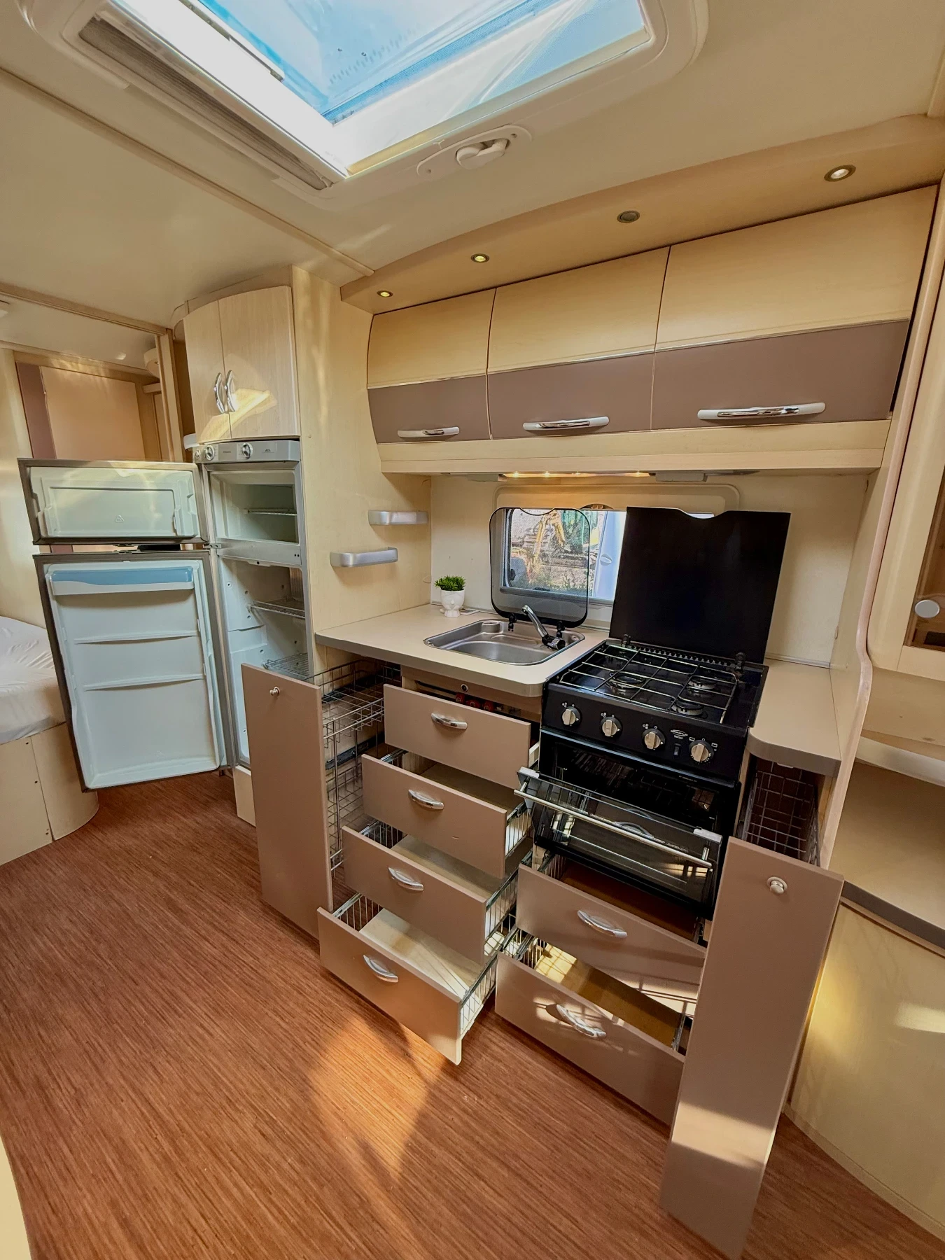 �������� Hobby VIP 2013  / ��� ���� / ������������ / TO� | Mobile.bg � ����������� 11