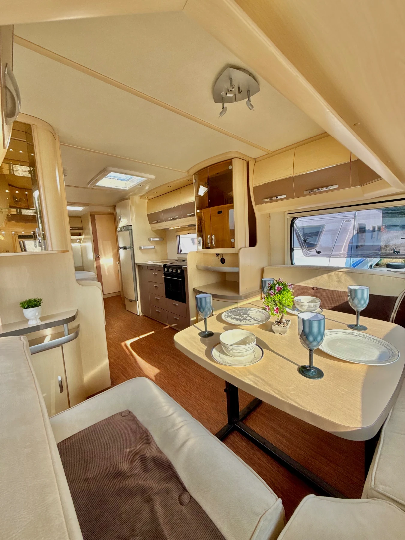 Каравана Hobby VIP 2013  / НОВ ВНОС / РЕГИСТРИРАНА / TOП - изображение 8