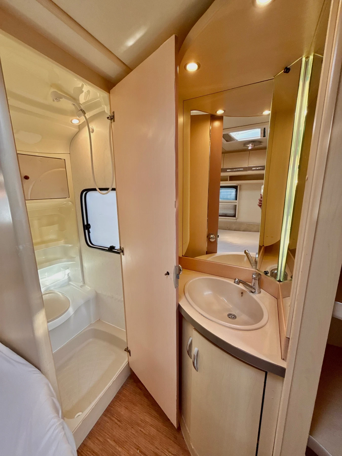 �������� Hobby VIP 2013  / ��� ���� / ������������ / TO� | Mobile.bg � ����������� 15