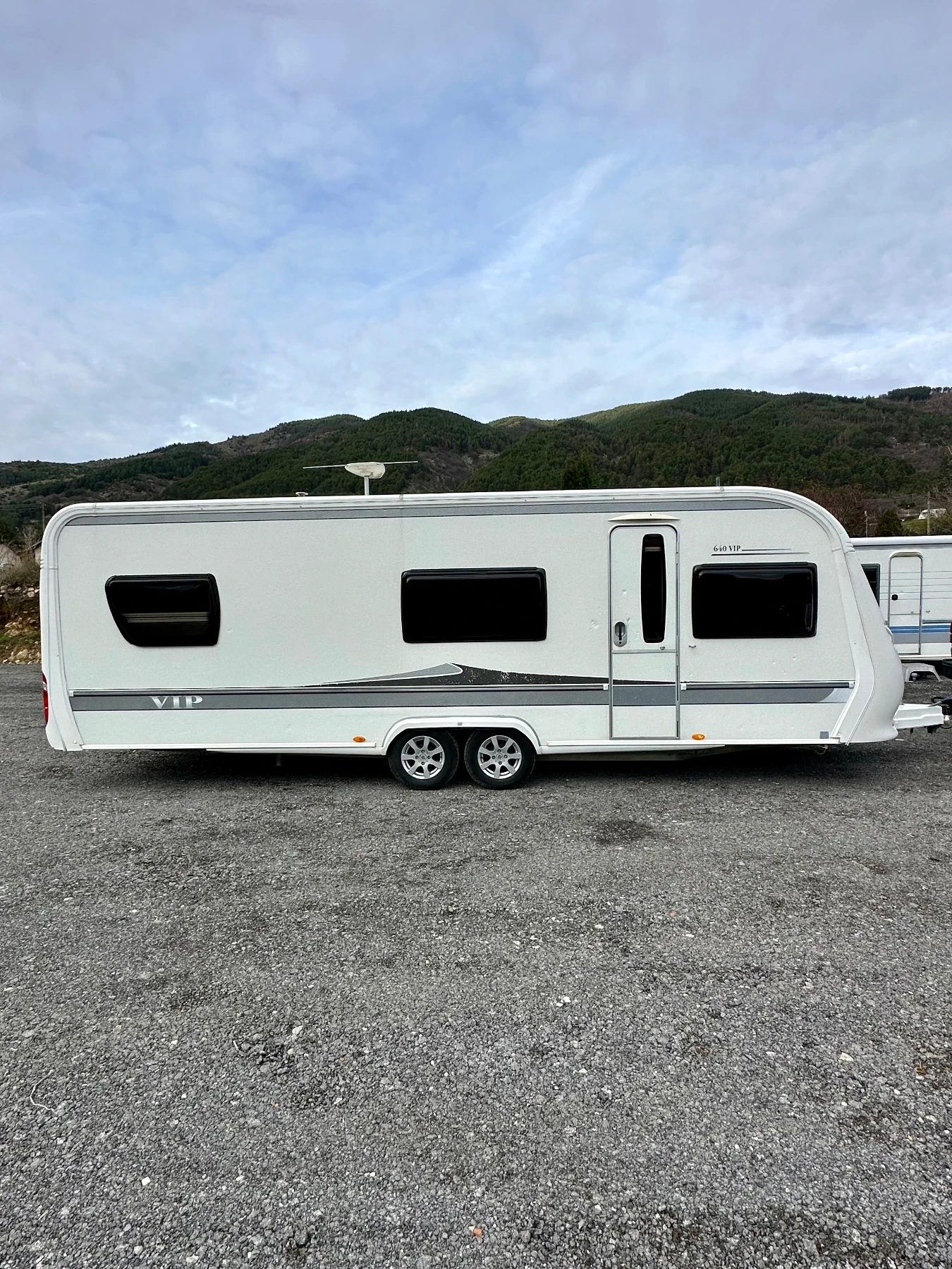 Каравана Hobby VIP 2013  / НОВ ВНОС / РЕГИСТРИРАНА / TOП - изображение 3