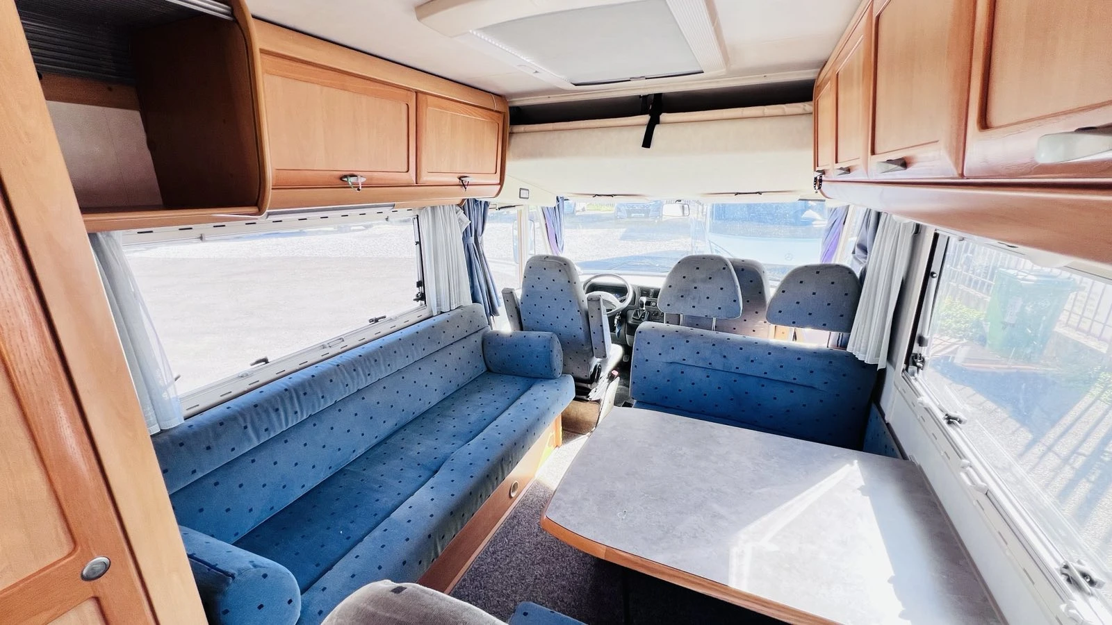 Кемпер HYMER / ERIBA 544, снимка 10 - Каравани и кемпери - 56061495