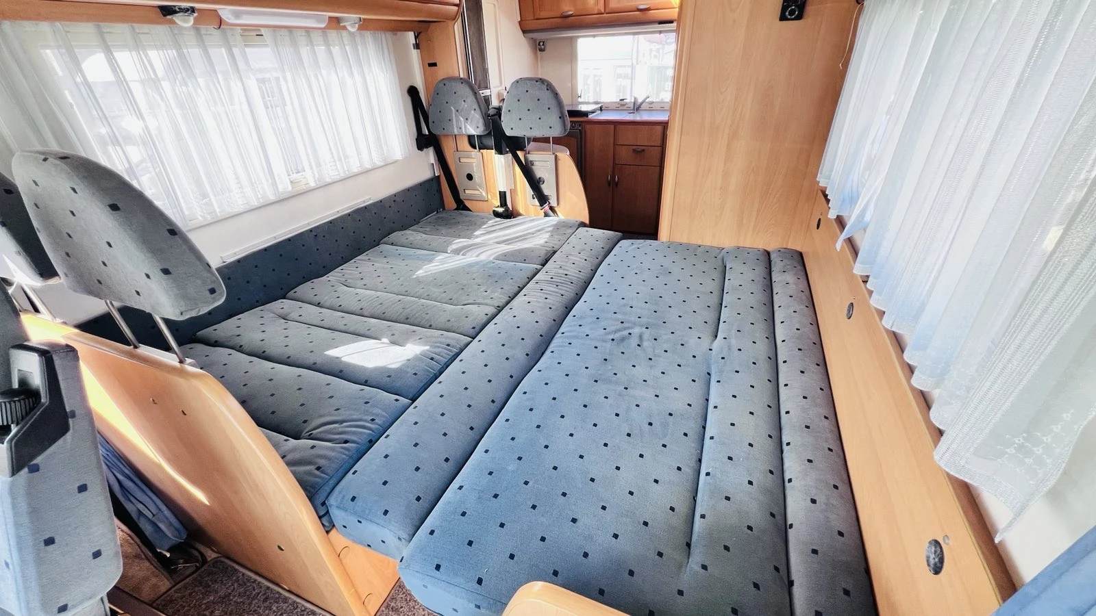Кемпер HYMER / ERIBA 544, снимка 12 - Каравани и кемпери - 56061495