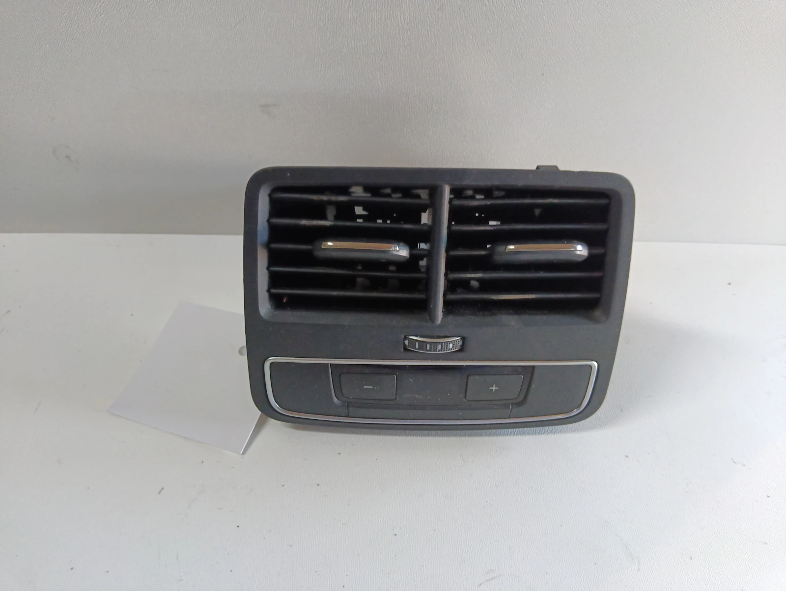 духалка задна 8W0819203 8W0819203B Audi A4
