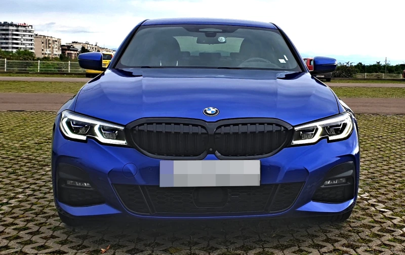 BMW 330 XDrive/MSport/H&K/Laser/HUD, снимка 2 - Автомобили и джипове - 47196195