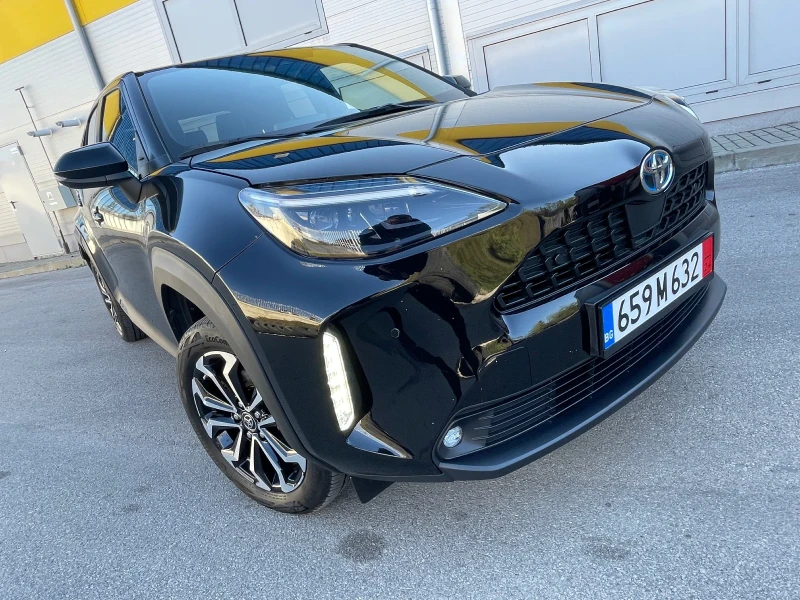 Toyota Yaris Cross 1.5 HIBRID 59000 км Гаранционен!Коледно., снимка 1 - Автомобили и джипове - 47933091