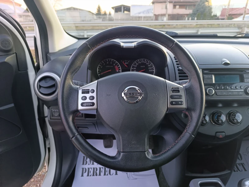 Nissan Note 1.6 i-110 кс, снимка 8 - Автомобили и джипове - 48815240