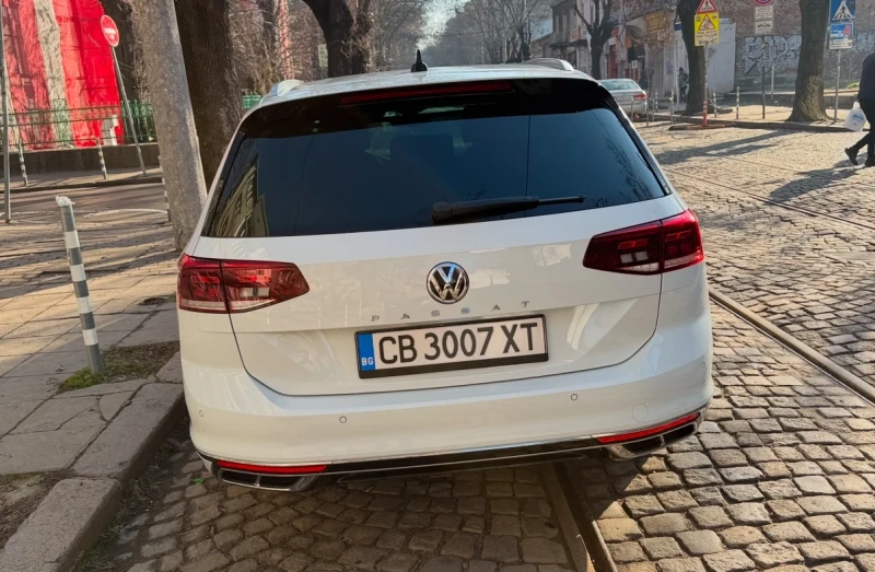 VW Passat 2.0 TSI R Line Face, снимка 3 - Автомобили и джипове - 49029065