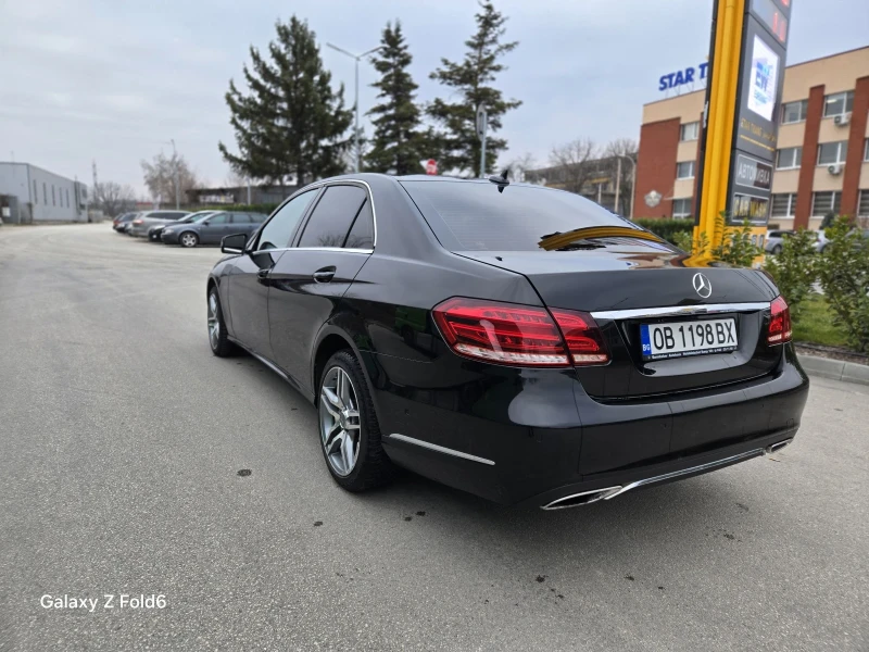 Mercedes-Benz E 220 Dynamic seats, city safe, FULL DYNAMIC LED, снимка 4 - Автомобили и джипове - 49132116